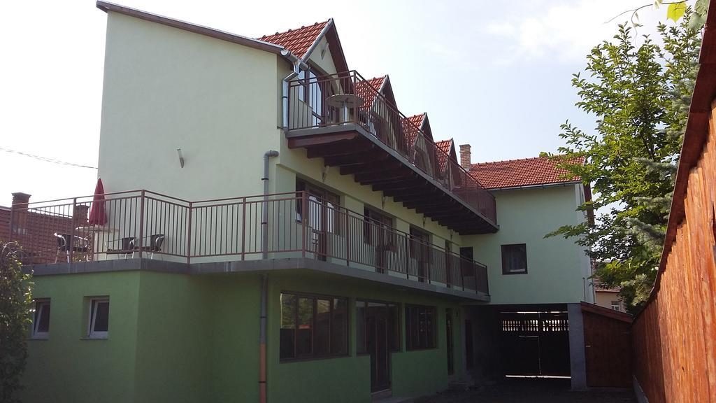 Luna de Sus  Pensiunea Casa Szabi מראה חיצוני תמונה